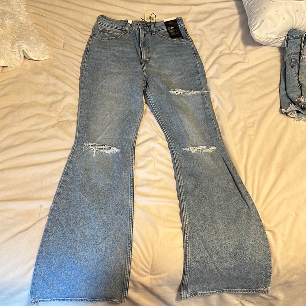 Levi’s 70s high flare